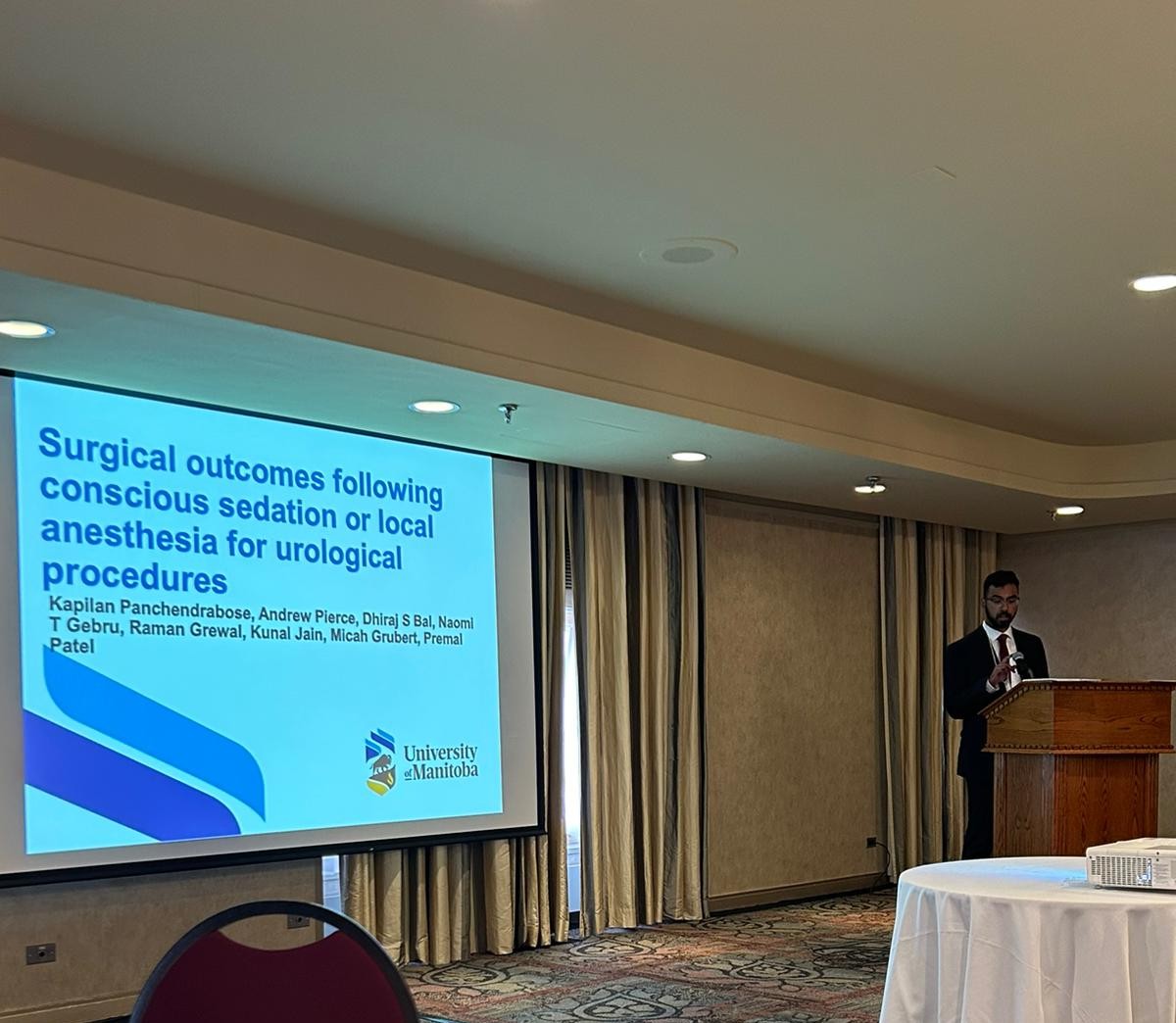 Kapilan_P's tweet photo. Had the privilege to present at the @ManitobaUrology Resident Research Day and ended up winning the Medical Student Prize 🥳. Loved hearing all the great stuff going on. As always huge thanks to @PremalPatelMD for giving me these great opportunities and continued mentorship! https://t.co/dTnOxn1aeD