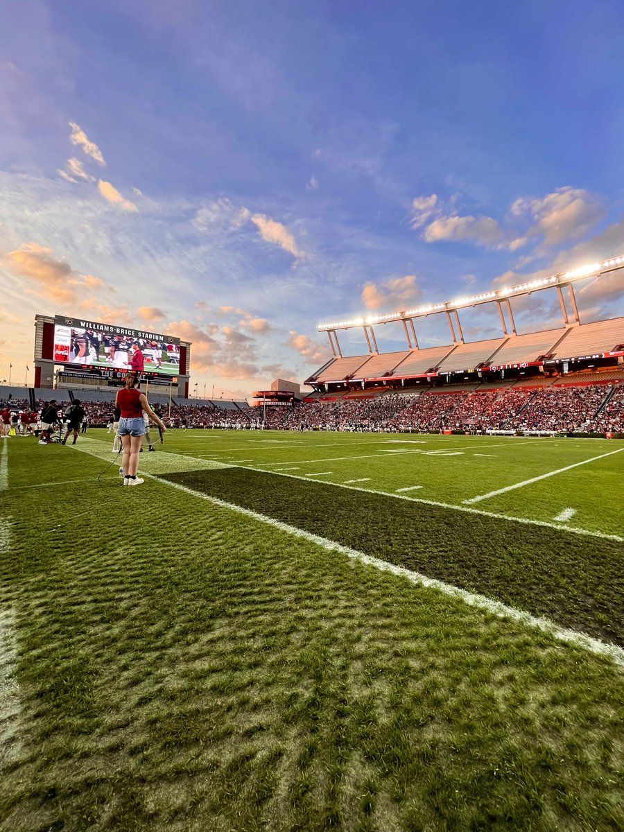 GamecockBourbon's tweet image. Kind of hard to make vacation plans when there is no place I would rather be. #willyb #sodacity