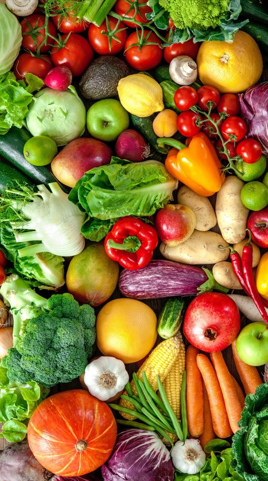 Eating lots of different-coloured fruit and vegetables each day ensures you consume a variety of natural phytochemicals (antioxidants), which just so happen to make beautiful colours. ow.ly/a3mP50NkMZi