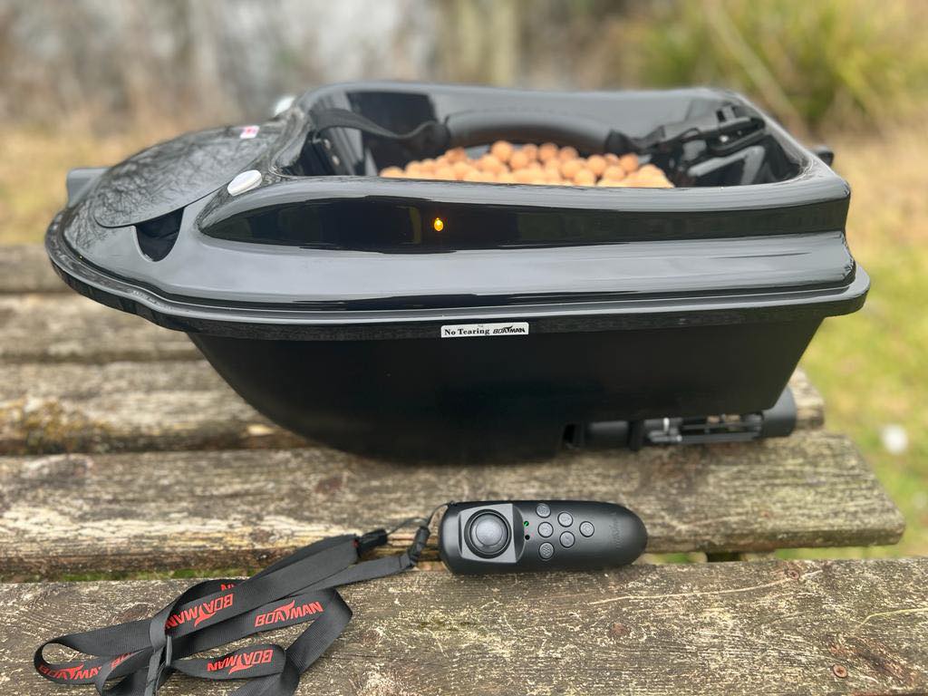 SerenaWong136's tweet image. 📷Boatman Actor Plus Pro
📷Easy to use and operate remote control
see more detail in the video
#Boatman #Baitboat #Fishing #Fishingboats #Bassfishing #Carpfishing #Lakefishing #Riverfishing #GPSforfishing #Sonarfishingboats #GPSfishingboats #RCboats #fish