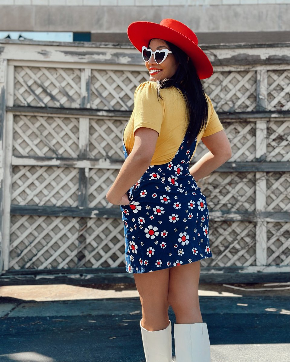ModCloth's tweet photo. Nothing says playtime like a jumpsuit, or the perfect pair of overalls! Which do you prefer, and why? // @myfavoritethings25
https://t.co/7zz0DSbfIf
#ModCloth #overalls #springoutfit https://t.co/rjzGKszWDt