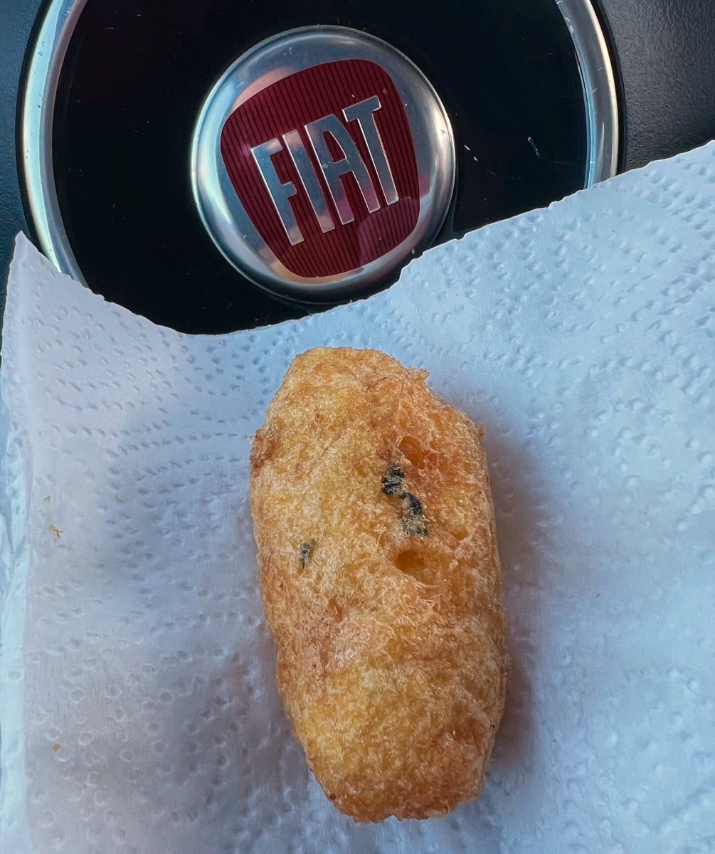 TonyAtTheTable's tweet photo. #VrascioleCalabrese (#CalabreseStyle #RiceBall)
————————————
#vrasciole #vrascioli #vrasciolicalabresi #vrasciolidiriso #Calabrese #Spilinga #ViboValentia #TonyMangia #AtTheTableWithTony #MANGIA https://t.co/arnJu1Y0gv
