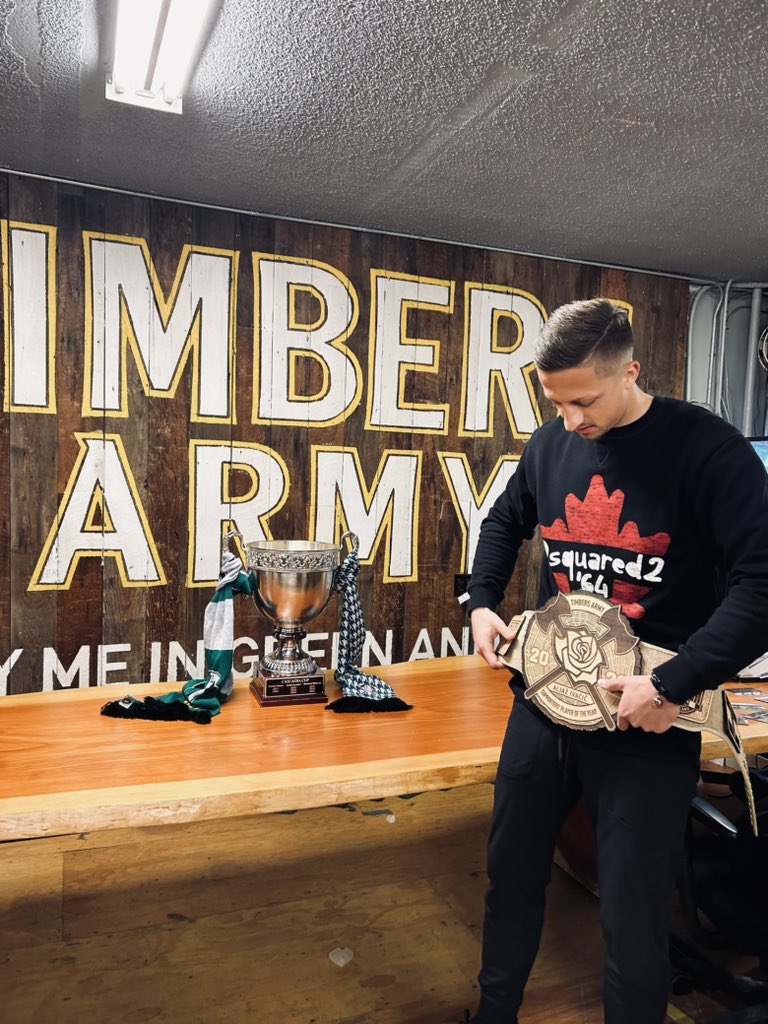 haifa_alsaudsa's tweet photo. Today i got the chance to get this amazing belt from the @timbersarmy. I want to thank everyone once again. It means everything. https://t.co/cnonPraDFn