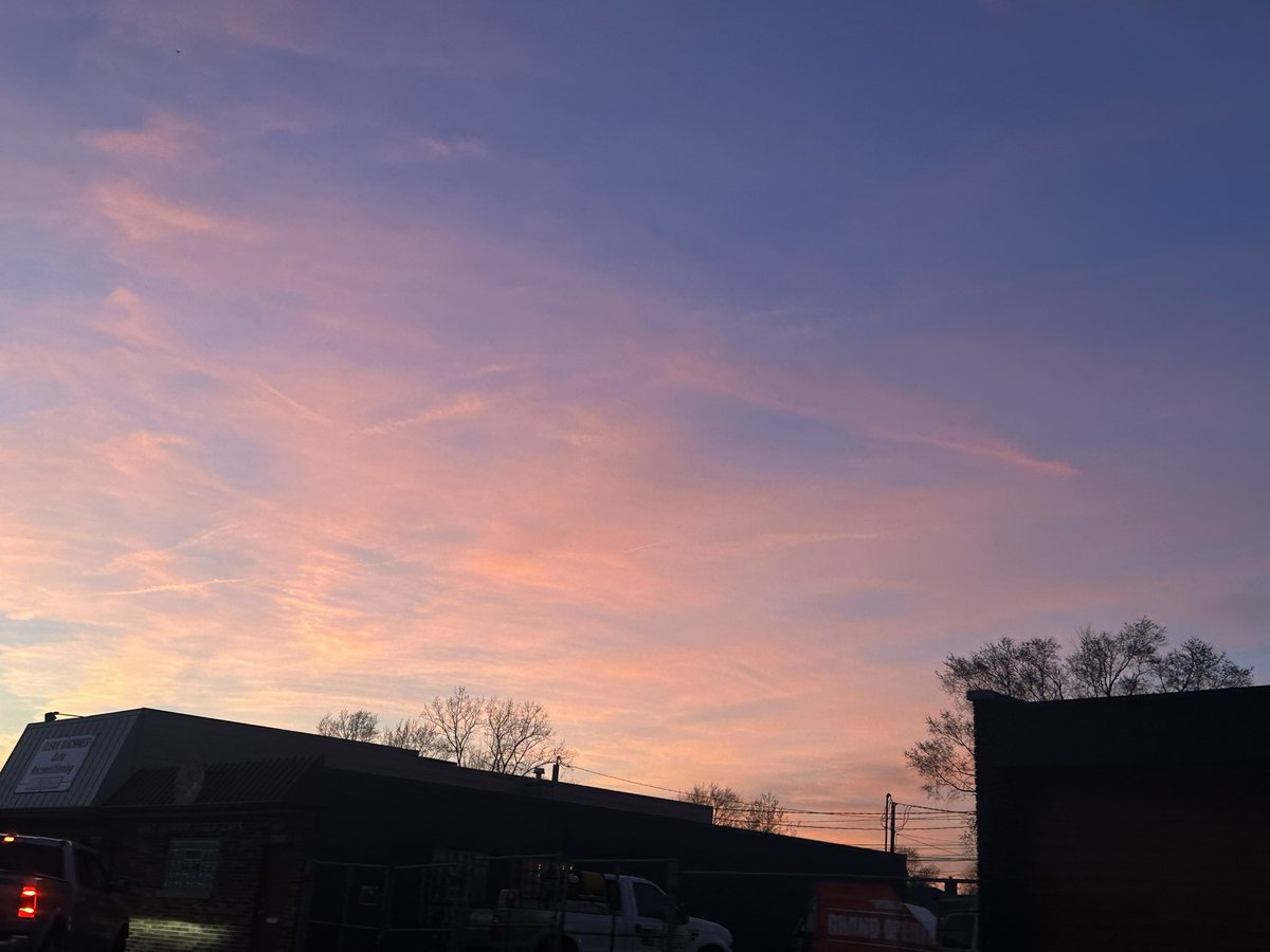 Mr. Big Talk tweet media