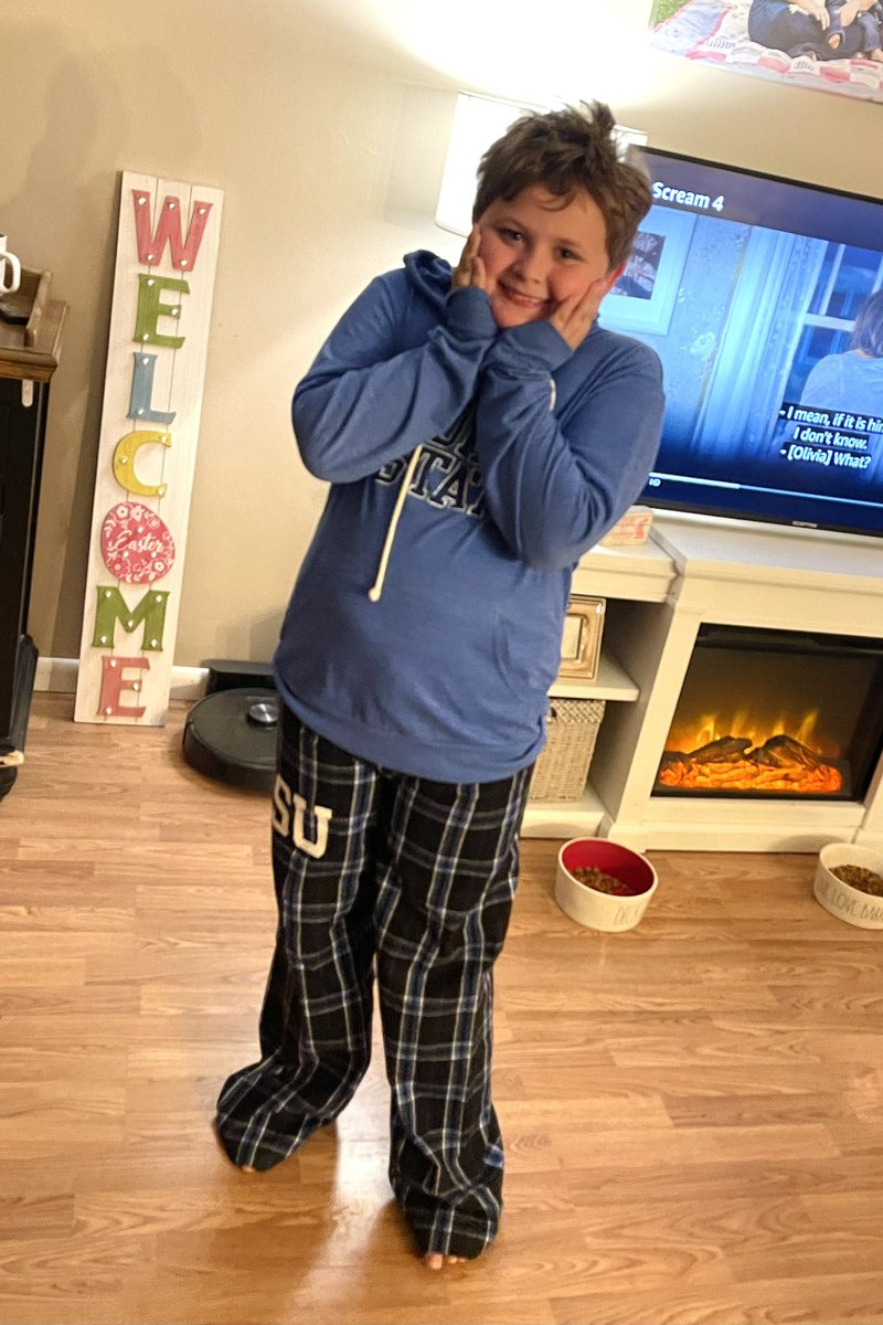 mrsdurbin2005's tweet photo. @CooperNeese
My 9 year old has become obsessed with basketball after watching you play this 22-23 season. He sees you and Voss out there, fellow “Hoosier kids”, and thinks “wow, maybe I can do great things too!”.
Thank you for being you!
#indstate https://t.co/gY6Hhx89eu