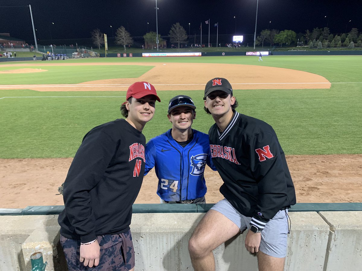 ryan_auer14's tweet photo. it never gets old watching @Nolan_Clifford2 play ball. even if it’s for the other team🤷🏻‍♂️ @NVCATSBASEBALL @NapRenegades @Tyler_Auer21 https://t.co/n0bFMsPG77