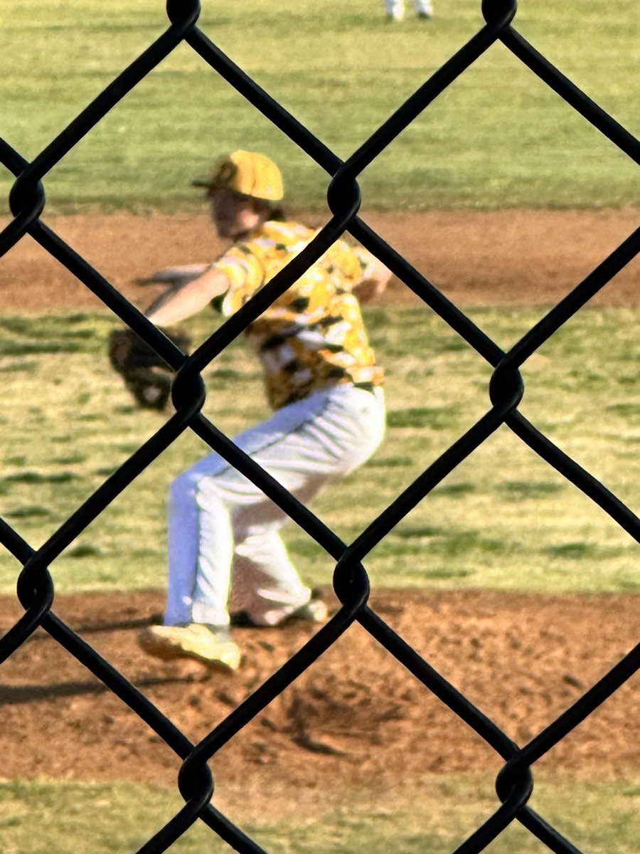 mitchemm13's tweet photo. Had the opportunity to catch a softball and baseball game this evening before heading home. So proud of these @CBPSNews athletes. #DrifterPride #CBPSProud. The ace @GaryTompkins22 was throwing some heat tonight. https://t.co/QJcECYNmoX