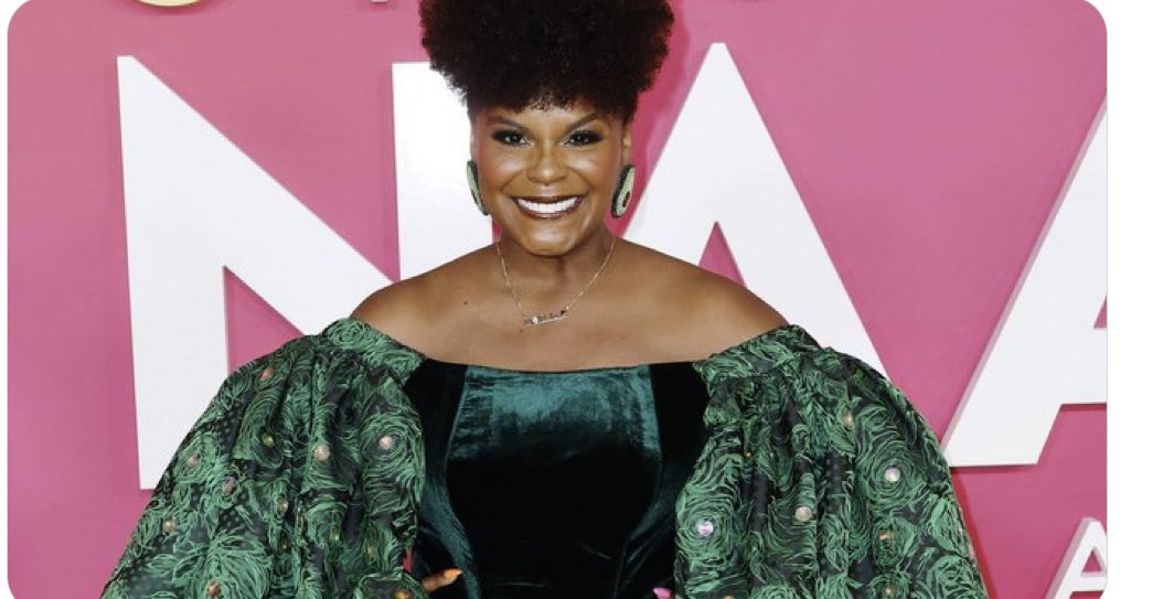 MsPattyJackson's tweet image. Just in time for the Summer cookouts #TabithaBrown is coming out with a new line of McCormick seasonings Get the scoop! youtu.be/6lRsH20gcEY via @YouTube