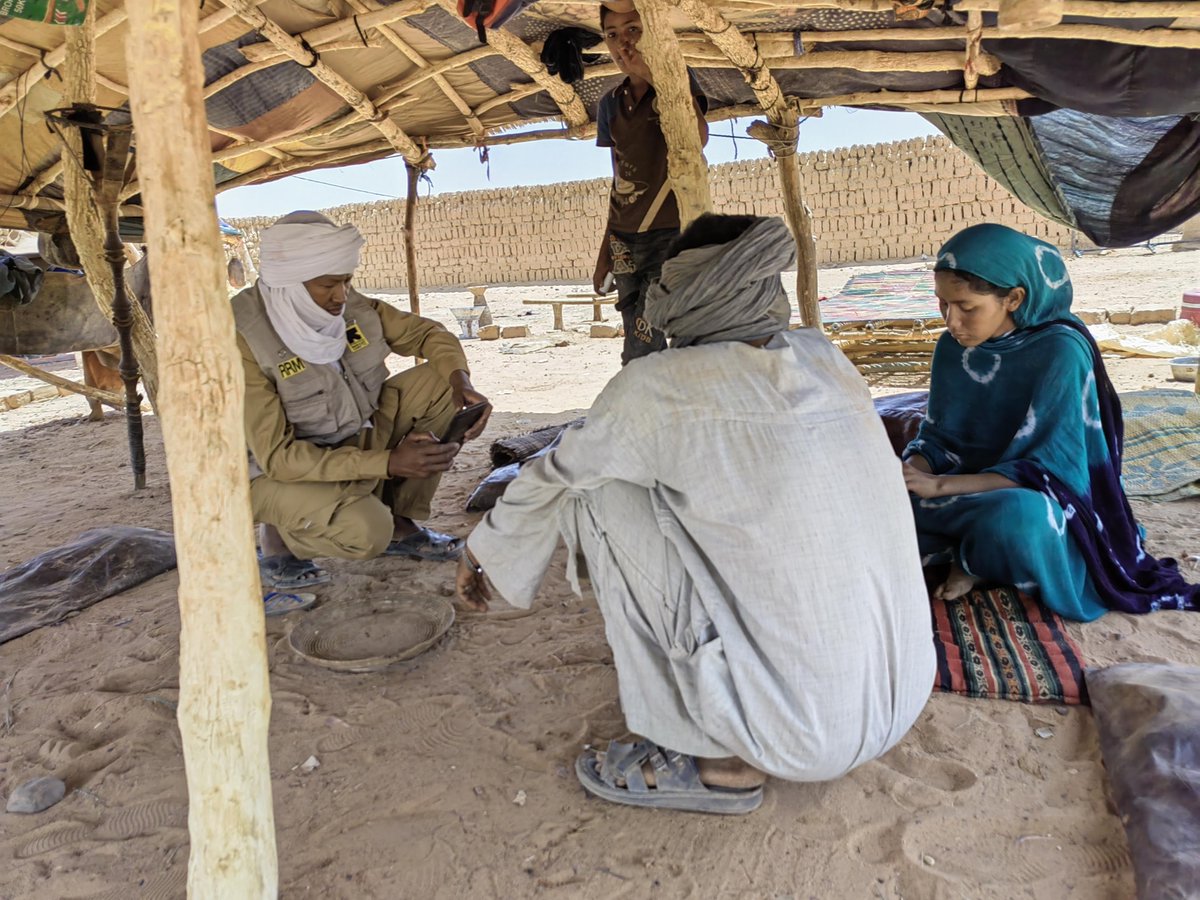 meier_matias's tweet photo. Ls déplacements à Ménaka se poursuivent &amp; le travail 2 l'équipe @RESCUEorg #Mali🇲🇱Mécanisme de Réponse Rapide se poursuit - ici auj ns évaluons ls besoins de 167 familles nouvellement arrivées.

Tjr reconnaissant à @eu_echo🇪🇺ki ns permet d'apporter 1 aide crtq aux pops déplacées. https://t.co/Msrg7WNYcE