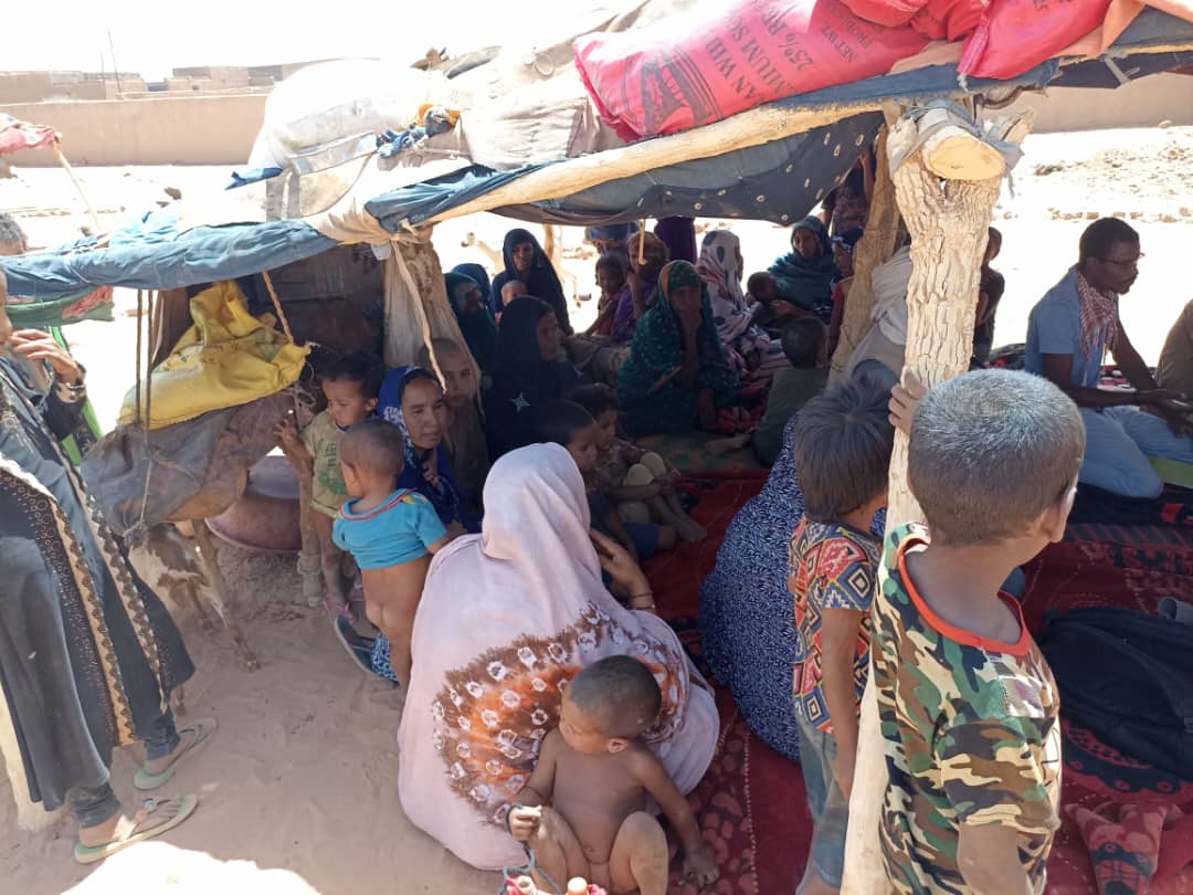 meier_matias's tweet photo. Ls déplacements à Ménaka se poursuivent &amp; le travail 2 l'équipe @RESCUEorg #Mali🇲🇱Mécanisme de Réponse Rapide se poursuit - ici auj ns évaluons ls besoins de 167 familles nouvellement arrivées.

Tjr reconnaissant à @eu_echo🇪🇺ki ns permet d'apporter 1 aide crtq aux pops déplacées. https://t.co/Msrg7WNYcE