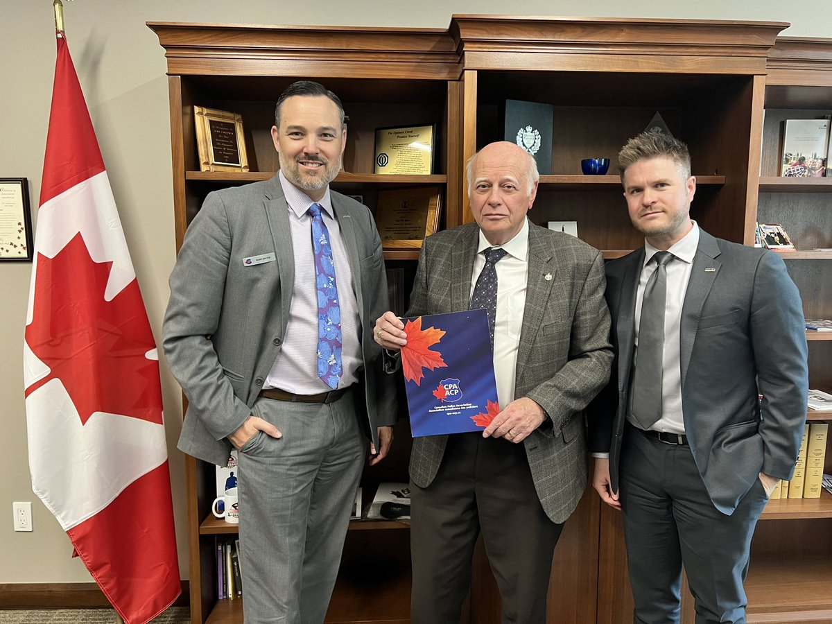 PoliceAssocON's tweet photo. This afternoon @PresidentPAO and 
@TylerJCallaghan met with MP @TonyVanBynen to discuss #bailreform. The faster we act the better for our communities and police personnel who serve them  #canpoli #onpoli https://t.co/ckYCjZcJvb