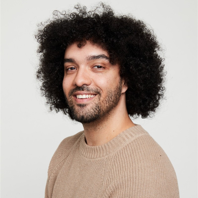 Represent_Ed's tweet photo. Today we're spotlighting an amazing #RepresentEd community member and Alumni: Francis Beavers! 

He is a Color by Design alum &amp; currently works as a Design Researcher at IDEO. We love that Francis brings their complete selves into any space AND ensures that everyone shines. 🧵 https://t.co/XQYVAwjfLY