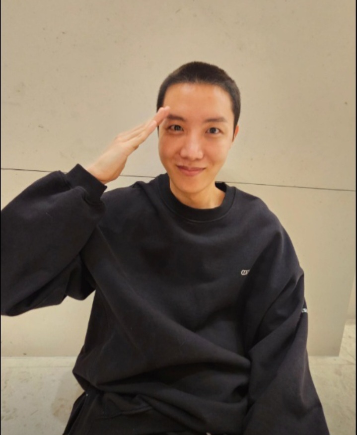 Notoriouss1's tweet photo. Stay well, Hobi! We'll be here when you come home. https://t.co/Uvucgm8DSF
