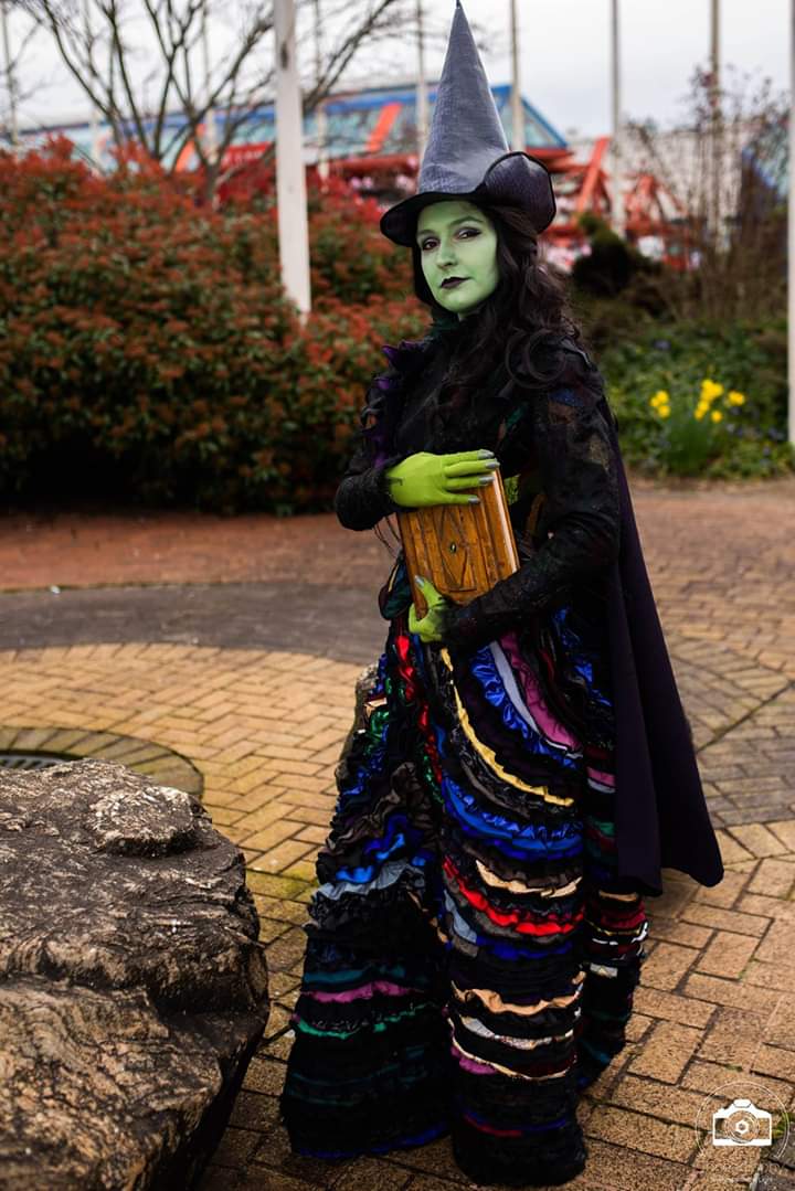 MagoraClaire's tweet image. Wonder if my cinema will let me wear bodypaint to see the Wicked movie? I need an excuse to wear this again 😅
 @wickedmovie @WICKED_Musical