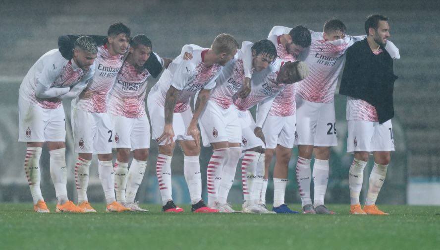 Musab_ACMilan's tweet photo. how it started:                    how it’s going: https://t.co/fmjO9A8trS