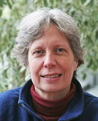What’s in a song? Quite a lot, according to Professor of Biology Heather Williams ’77 of Williams College. She’s the lead author of a recent high-profile study on the cultural evolution of bird song, using decades of data collected on Kent Island.buff.ly/3U6kLLf
