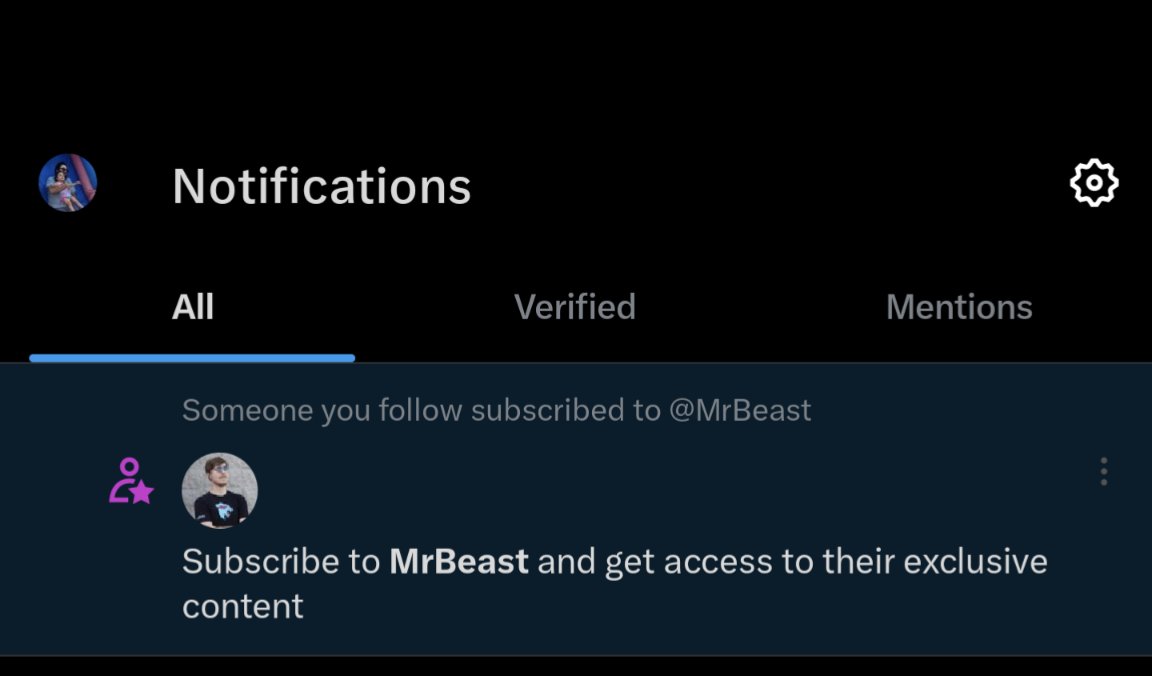CallMeChristo's tweet photo. Strange coincidence how I see on my fed Elon Musk subscribes to Mr.Beast now. And then not long after I get notifications to subscribe to him too? 🤨 https://t.co/PDgf7mK5ZZ