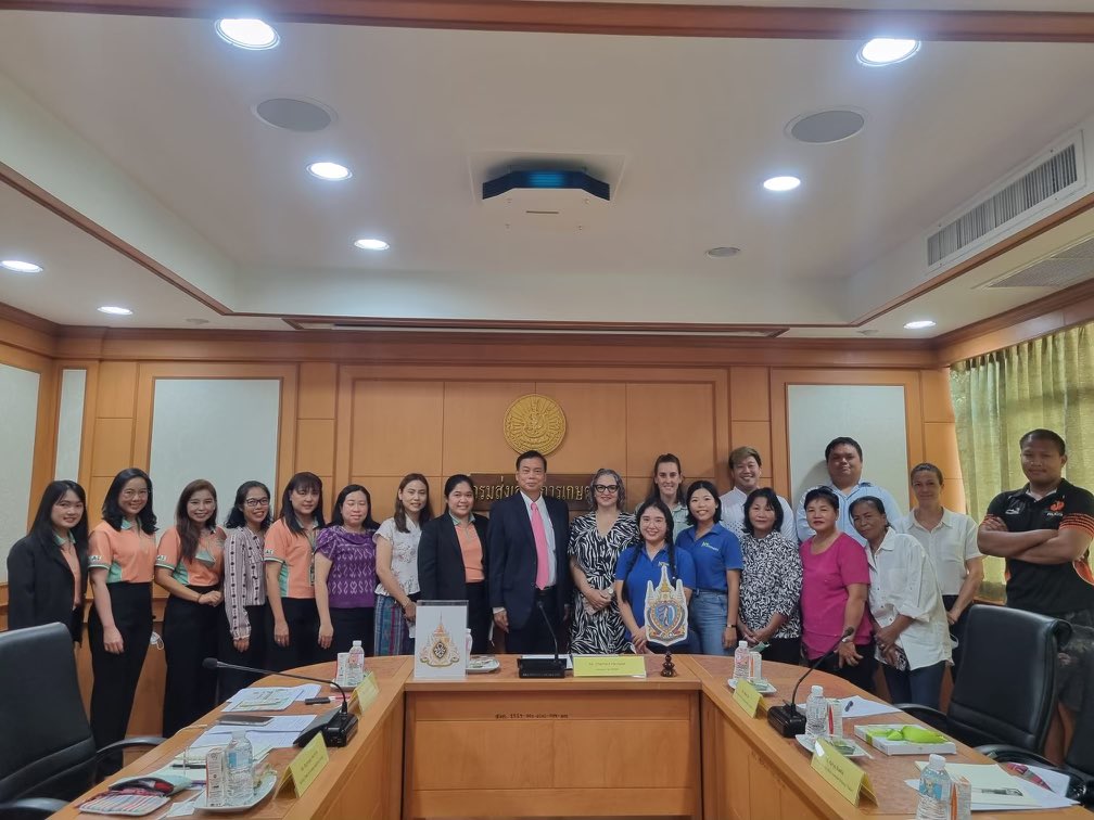 NTFarmers's tweet photo. THAILAND INDUSTRY EXCHANGE TOUR DAY 2
The group went to the Department of Agricultural Extension and Kasetsart University, Kampaengsaen Campus, Nakhon Pathom Province to learn about their seed production trials in tropical vegetables. https://t.co/yqSIzlaoRi