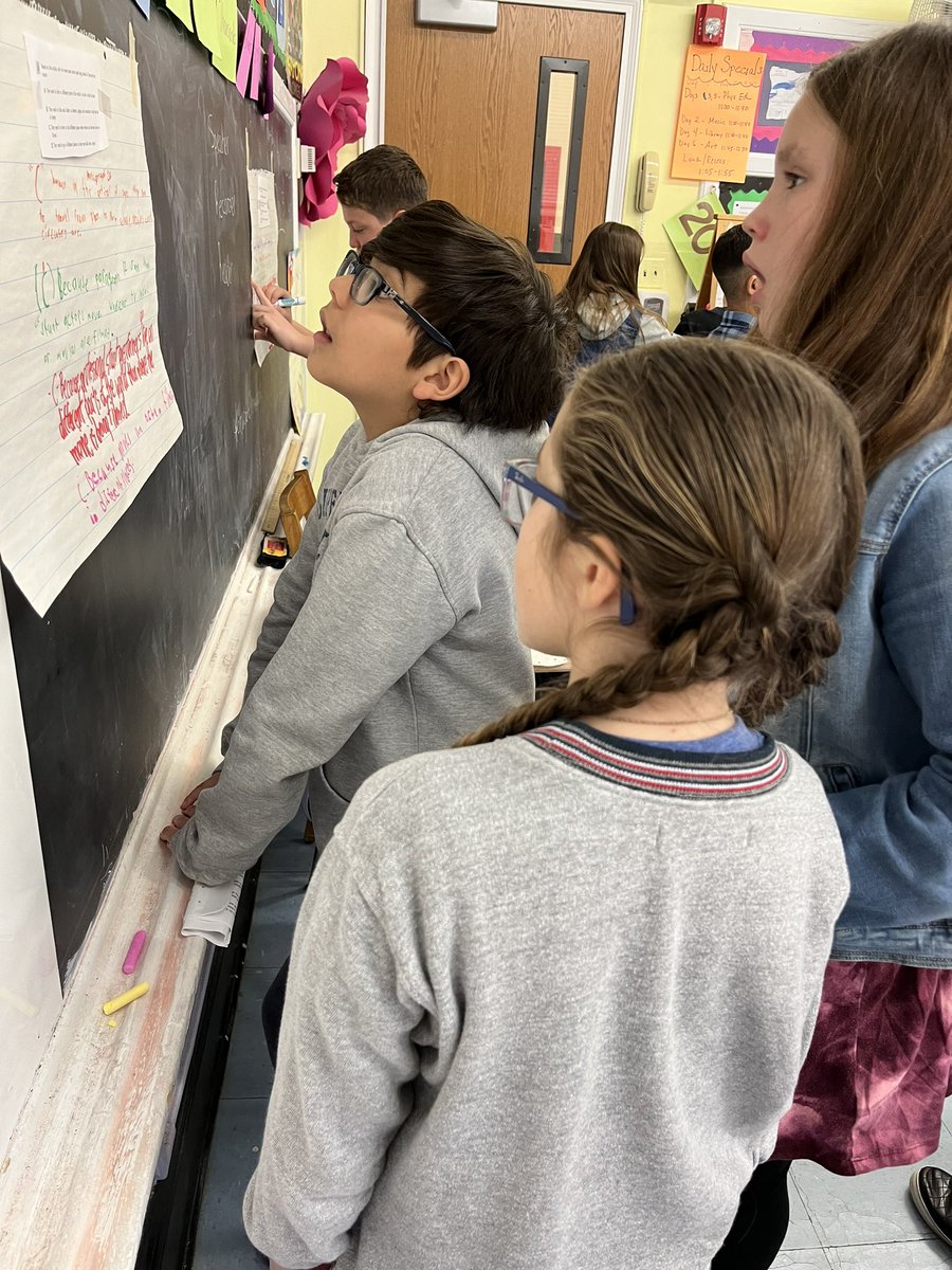 rothmancamp's tweet photo. Getting up and moving for an ELA carousel review!@rothmancamp @CampAvePride https://t.co/x0NA7kcjrS