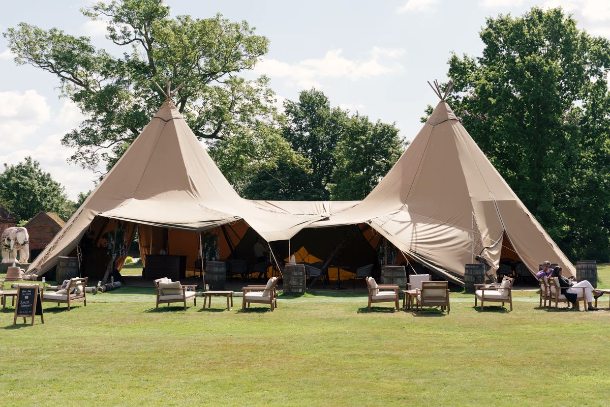 cairngroup's tweet photo. Join the coronation celebration! 🎉🇬🇧

Take a trip to Stoke Place on Saturday 6th May from 5pm to celebrate The King's coronation at their BBQ in their wigwam and terrace area. 

A live DJ will also be playing, book now 👉 https://t.co/DfLBLsP0Dg https://t.co/YWmaY8rqul