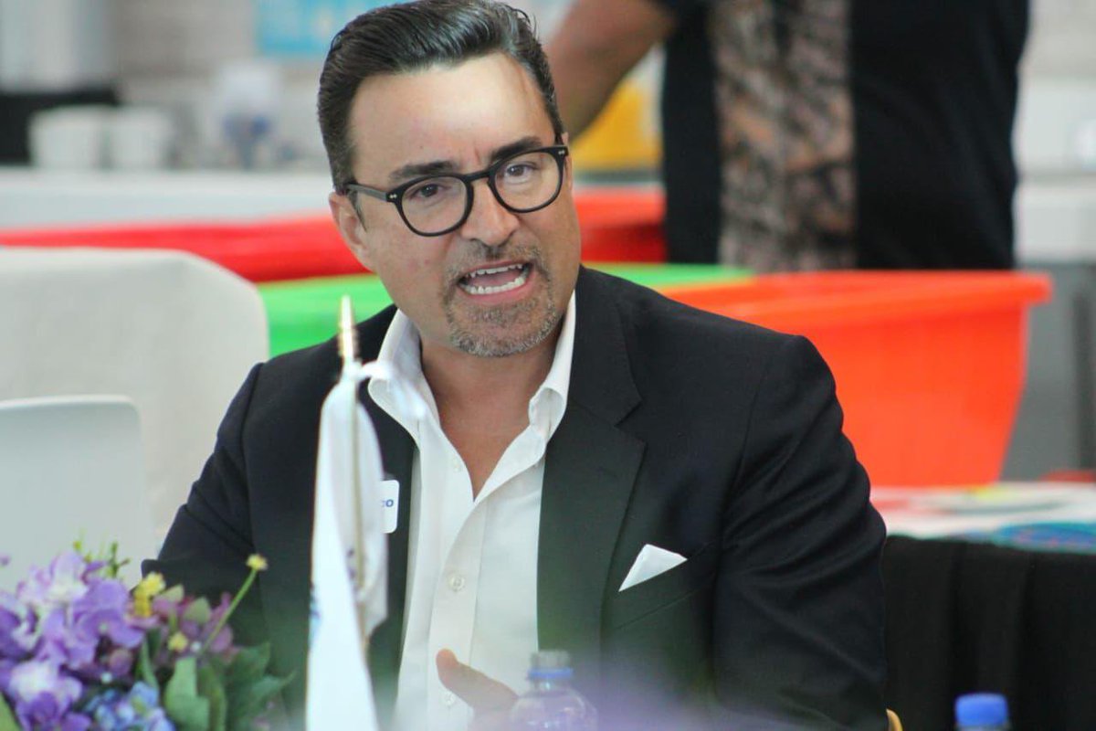 Armando_ZunigaS's tweet photo. Agradecemos la participación de @PepsiCoMex, @CEMEXMx, @FEMSA, @Opticas_Devlyn, @Tiendas_OXXO, @DHLMex, @ProworkMex, @99minutos, @Heineken_MX, @PinturasComex, #AGMEN y #GHS. https://t.co/reeA15aoW1