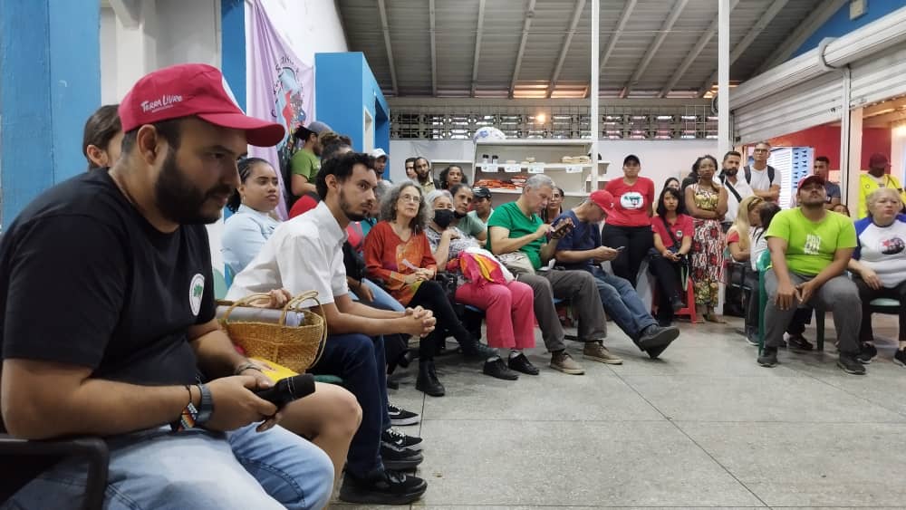 #EnDesarrollo encuentro político cultural por el Día Internacional de las Luchas Campesinos en la EPSDC Somos Karive de la <a href="/Comuna5MarzoCe/">Comuna 5 de Marzo CE</a> con la participación de organizaciones populares nacionales e internacionales #RevolucionEtica