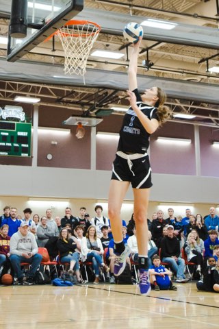 6'3 Class of 2024 F @AlyssaSand24 of @GirlsHuskies Is an Elite Athlete, checkout this dunk from Comets Day! Sand had a monster game in the State Champ 29pts 21reb 3blk Checkout Alyssa Sand this Spring w/ @MNCometsGirls @FiveStateHoops @JrAllStarMN @PGHMinnesota @GMacHoops