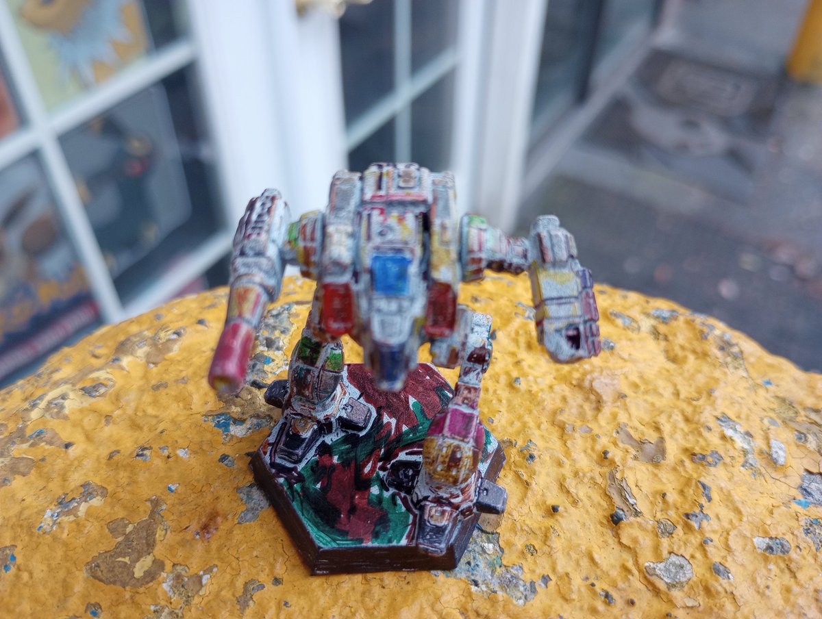 MichaelBacalzo's tweet photo. #Battletech #PaintedMini Call Sign: Clown. With zero C-Bills spent on paint, and built with salvaged parts, more than one opponent has underestimated the Junkyard Dawgs Merc Lance to their detriment. https://t.co/NiksaKrOHf