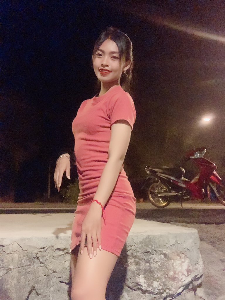 wiw065's tweet photo. กอดตัวเองดีกว่า กอดเธอเดี๋ยวมันจะยาว 🤪

#แคปชั่นอ่อย #แคปชั่นเด็ด #นครศรีธรรมราช https://t.co/kxTmy6VzoH