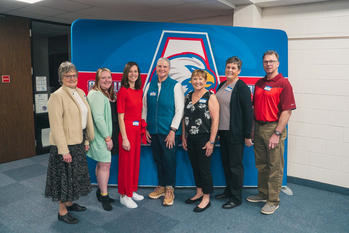ISD742's tweet photo. Congratulations to these Apollo athletes who’ve been inducted into the Hall of Fame! #742together https://t.co/oX1eyQtUlE