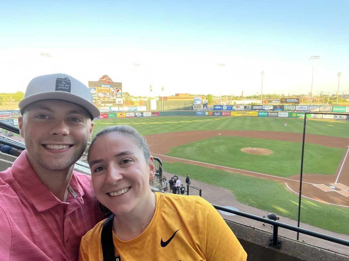 jspollock13's tweet photo. Weekday evenings of college baseball at The Diamond. 10/10 would recommend! 😍⚾️ https://t.co/imQA04P8Bh