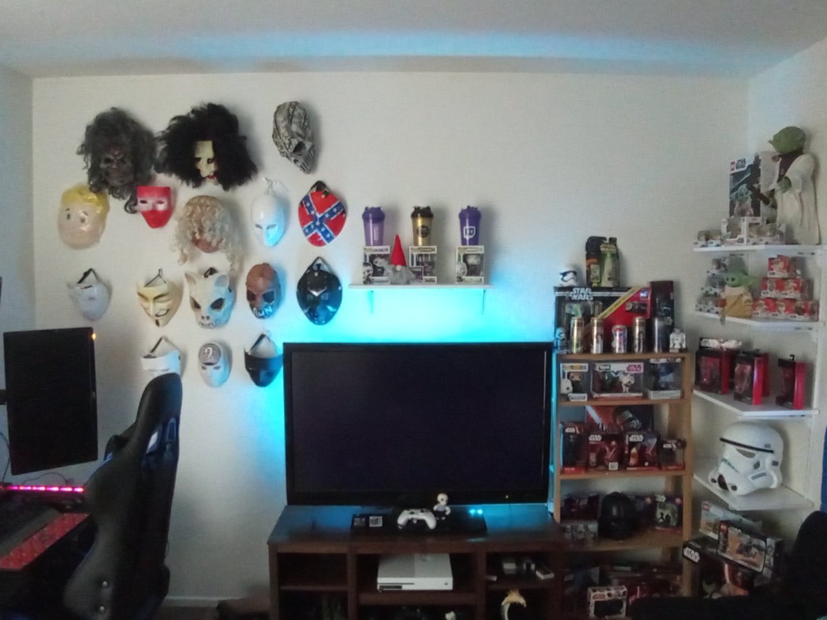 eckoo211's tweet photo. It's coming along. Almost set up and rdy. https://t.co/W5ms0X9uSW