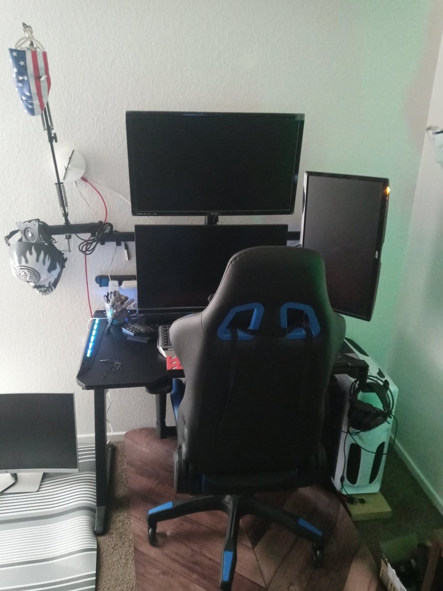 eckoo211's tweet photo. It's coming along. Almost set up and rdy. https://t.co/W5ms0X9uSW