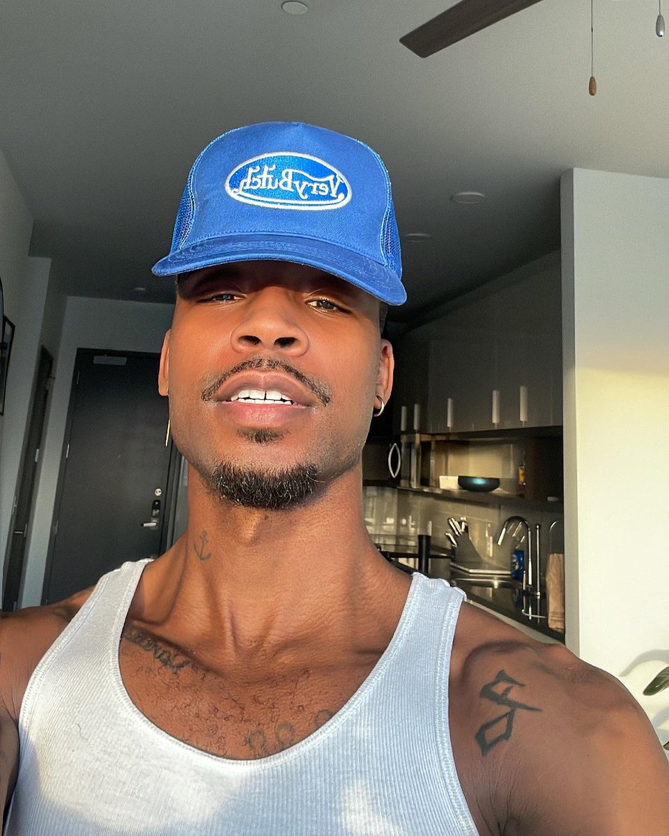 OkaySevn's tweet photo. Post a pic when the sun was sunning https://t.co/LmwMnXFQMV