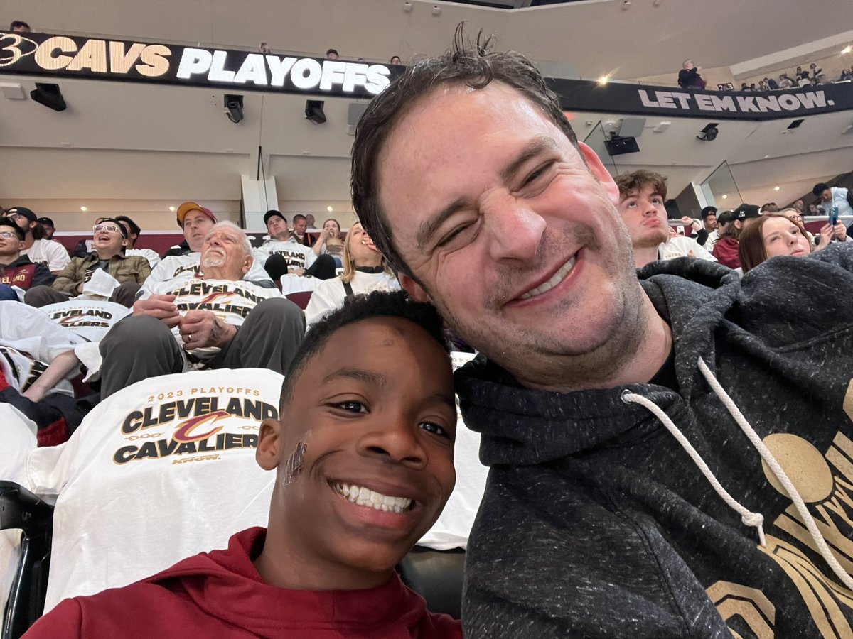 eisenbjm's tweet photo. Cavs by 20. #LetEmKnow https://t.co/Q3W5hA8W6n