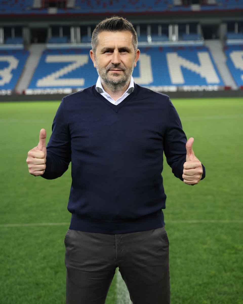 PaparaPark's tweet photo. Bu gece ışıklar onun için açıldı 🏟️