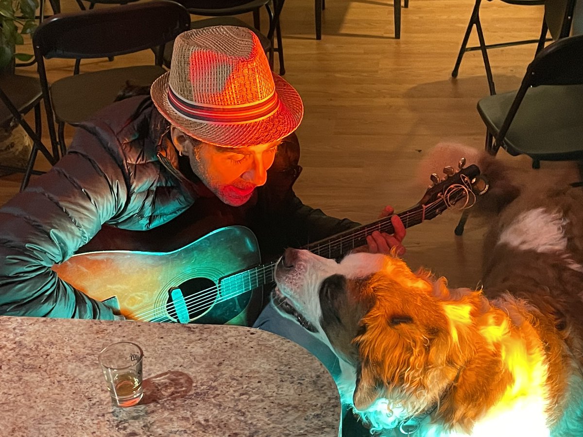 ratdogfreak's tweet photo. After 5 days of solid hangs I think my dogs may be even bigger #PaulBenoit &amp; @Bladchandler super fans than I am! #AikoAndStella #StellaAndAiko https://t.co/fSGrCrc16R