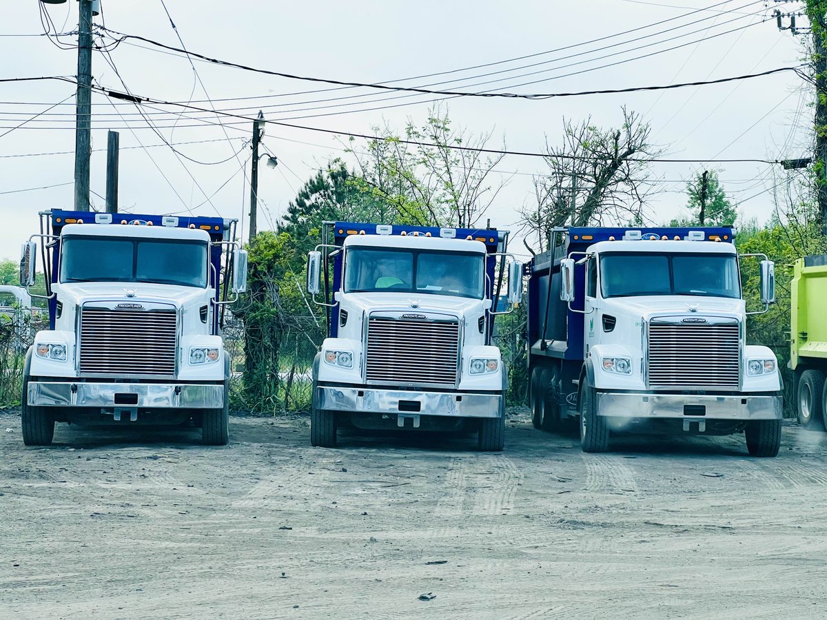 GreenwaveGWAV's tweet photo. “Each new day has a different shape to it. You just roll with it.”

#dumptrucks #hauling #scrapmetalrecycling #greenwave #greenwavetechnologysolutions #gwav #scrap #scrapmetal https://t.co/B4yAbsm4Rx