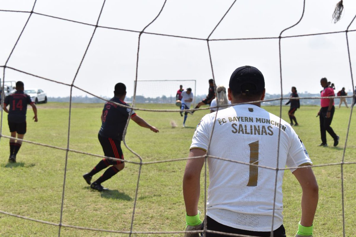 vinculacionssp's tweet image. Fomentar acciones para la promoción del trabajo en equipo y sano esparcimiento en la función pública es importante para el Gobierno del Ing. @CuitlahuacGJ, por ello, en la @SP_Veracruz a través de la Dirección General de Vinculación Institucional (1/3)