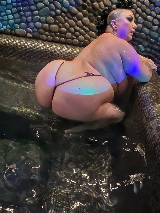 I was made for hot tubs. You're gonna wanna be subbed for Apr-May... https://t.co/jRXYrj4OZZ  #bbw #ssbbw<a href="/tag/bbw"class="tags"><span>#bbw</span></a><a href="/tag/thong"class="tags"><span>#thong</span></a><a href="/tag/pawg"class="tags"><span>#pawg</span></a><a href="/tag/ssbbw"class="tags"><span>#ssbbw</span></a><a href="/tag/bigass"class="tags"><span>#bigass</span></a><a href="/tag/onlyfansgir"class="tags"><span>#onlyfansgir</span></a>