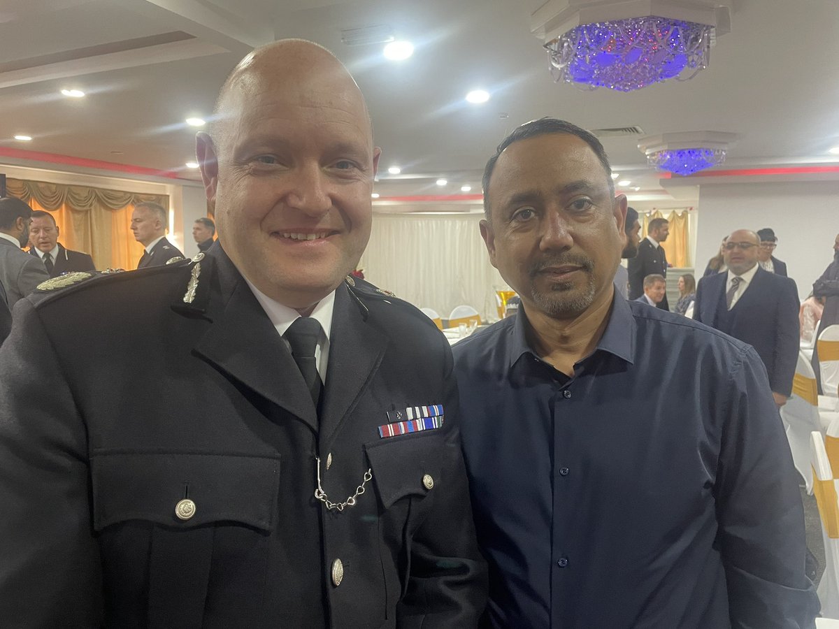 Ali786UK's tweet photo. Excellent Iftar event organised by West Midlands Association of Muslim Police. Great turnout and well organised. Many thanks for the invite @WM_AMP @WMPolice photo with Chief Constable Craig Guildford. https://t.co/Y446E8B0Ka