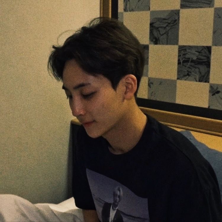 ihaniiu's tweet photo. I told พระแม่ลักษมี about ยุนจองฮัน everyday. https://t.co/8RolWrCYGE