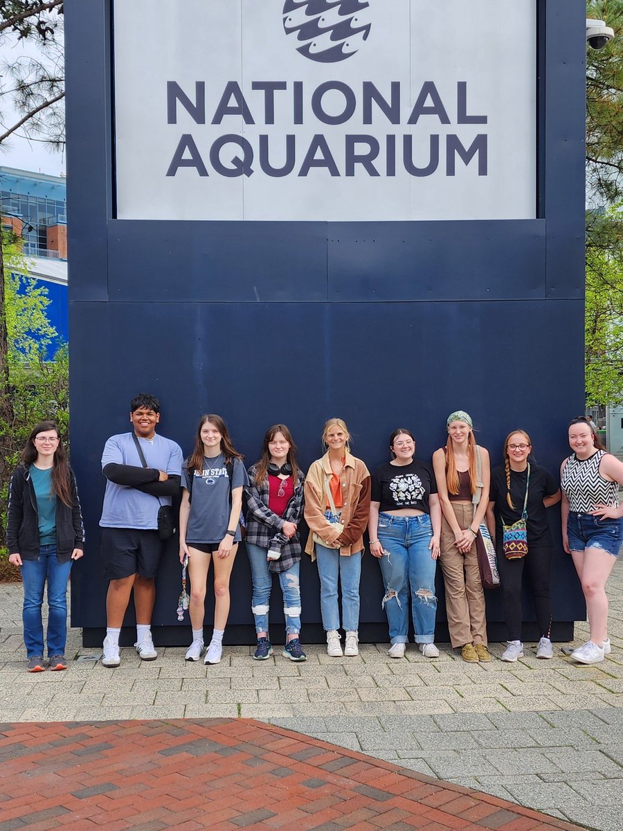 LHU_Biology's tweet photo. Road trip, biology club style!! We visited the National aquarium in Baltimore on Sunday! Its a beautiful and awe-inspiring world!! Wish you came, right? Thanks for driving use Dr. Spooner. https://t.co/eBc29blcz4