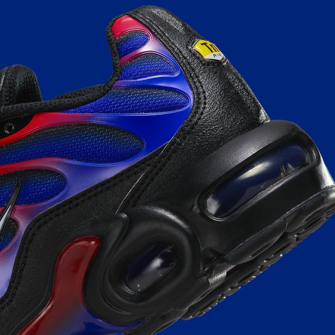 Nike homenageia novo filme do Homem Aranha no t nis Air Max Plus