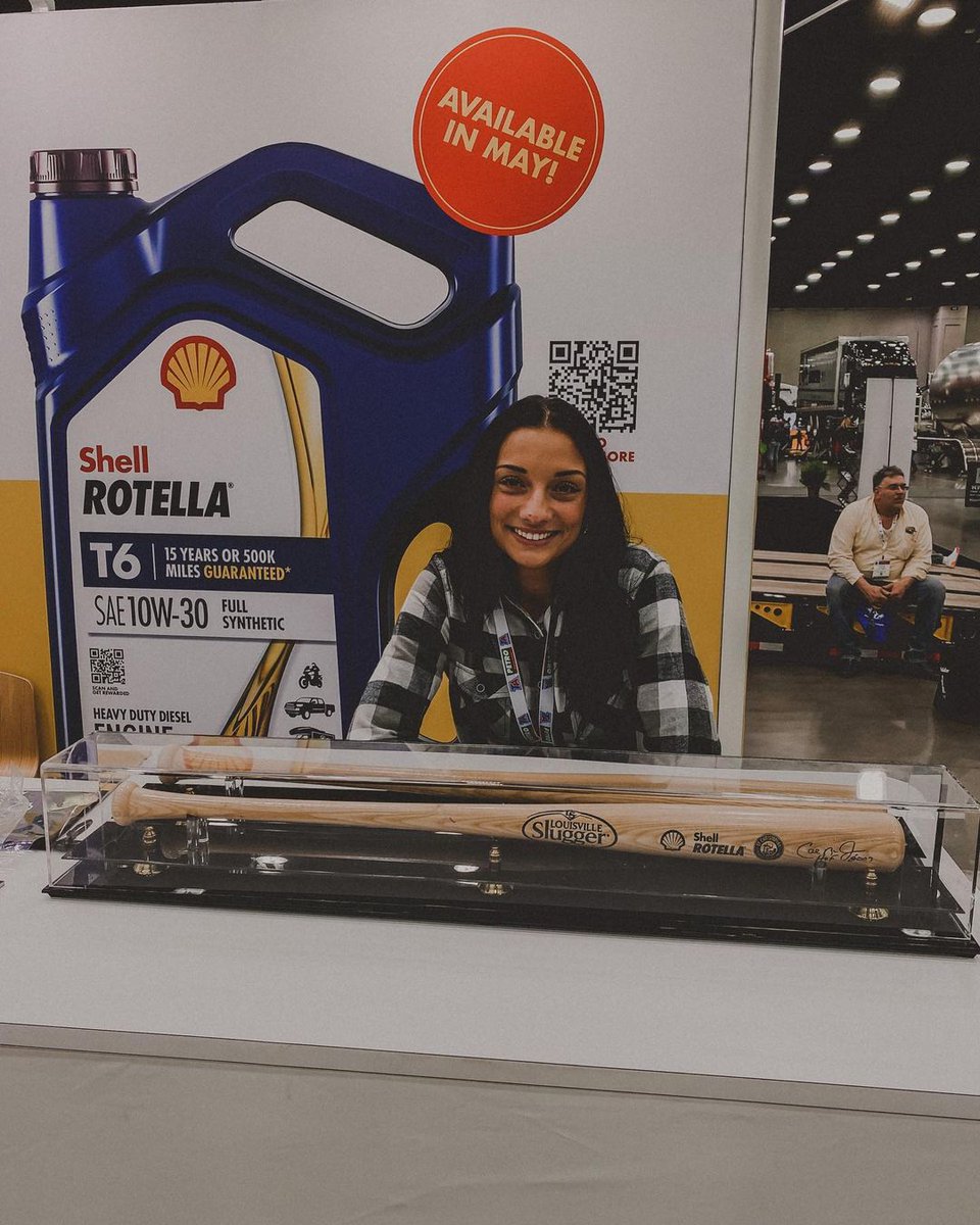 <a href="/emmickgrayce98/">Farmer Grayce</a>
Had an amazing time at MATS this year! It was great seeing everyone and spending the afternoon in the @shellrotellat booth. We also got to tour the @slugger_museum to see how Louisville Sluggers are made! Speaking of which, this customized Louisville Slugger.