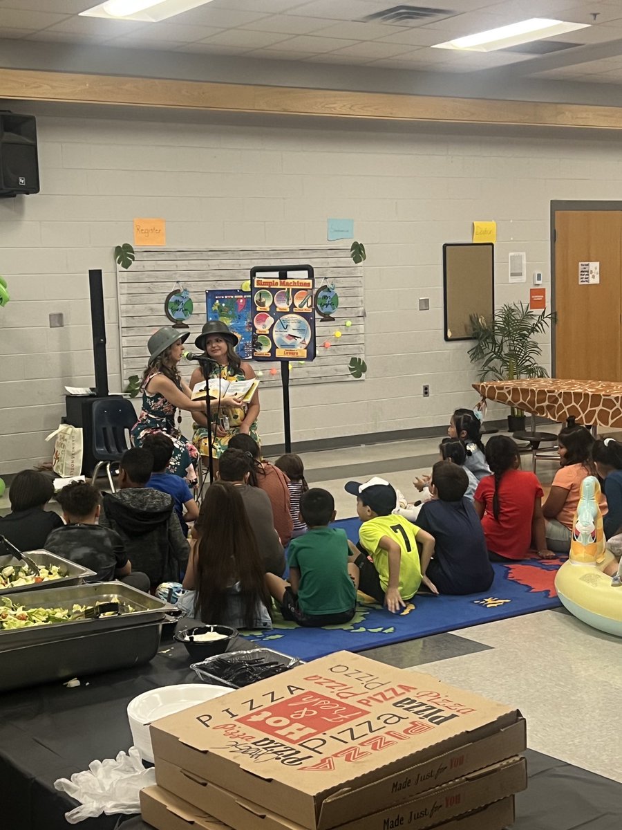 OHarold74's tweet photo. Look at the Tabb Elementary Tigers having fun at the EL Family Engagement Night! There is about to be a STEM challenge! Better watch out the families are engaged in the jungle! Great job Heather and Rebecca! ⁦@YCSD⁩ ⁦@TabbElementary⁩ https://t.co/1Qv7lxPKxP