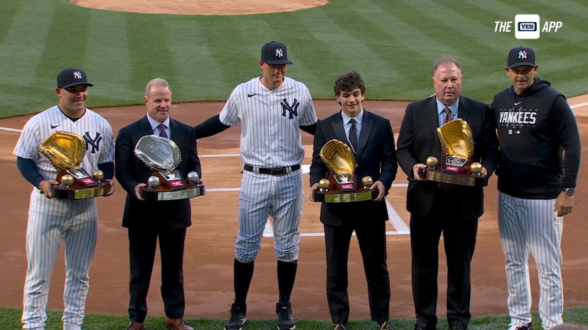 YES Network on X: Just a couple of award winners. Jose Trevino received  his Gold Glove Award and Platinum Glove Award for the 2022 season, while DJ  LeMahieu took home his Gold
