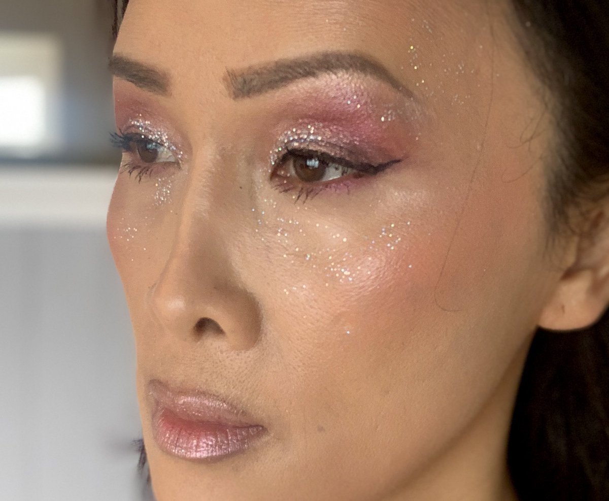 #mactrend #macprocreator #mermaideyes #maccosmetics #macstackmascara #macglitter