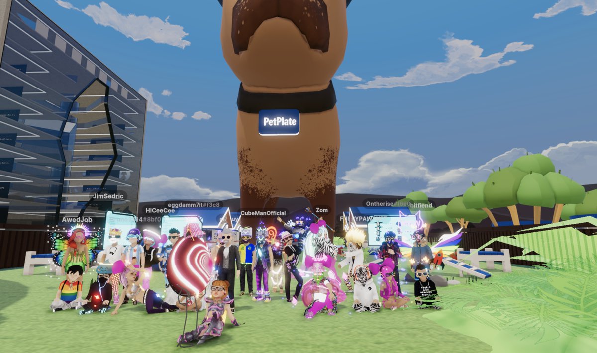 Petaverse_wear's tweet photo. The 1st day of the @PetPlate Park Experience was a blast. 13 more to go! ✨ 🐕 🏃‍♂️
Thanks to @ABCDecentraland and everyone who joined 💕 
Comment on this post with your dog selfie + wallet address 👉 We're airdropping some PetPlate wearables in 24hrs⏱ 
#decentraland #giveaway https://t.co/YHk6kBBStR