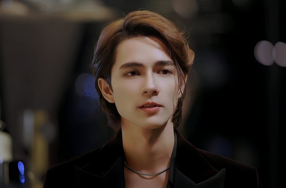 na_me69's tweet photo. สันกรามและลูกกระเดือกนั้น หล่อมากกกกกก เนเน่น่ารักสุด
#NeneAATDmv 
Nene All About That Day MV
#แน็กชาลี https://t.co/ReJIeI17Sc